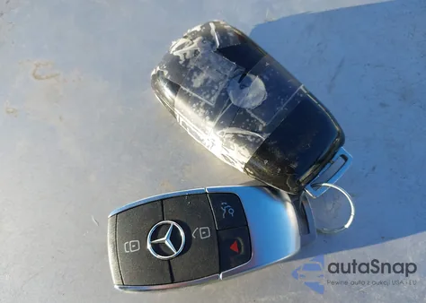 2020 Mercedes-Benz A 220 z USA, uszkodzony, nr VIN W1K3G4EB2LW047290